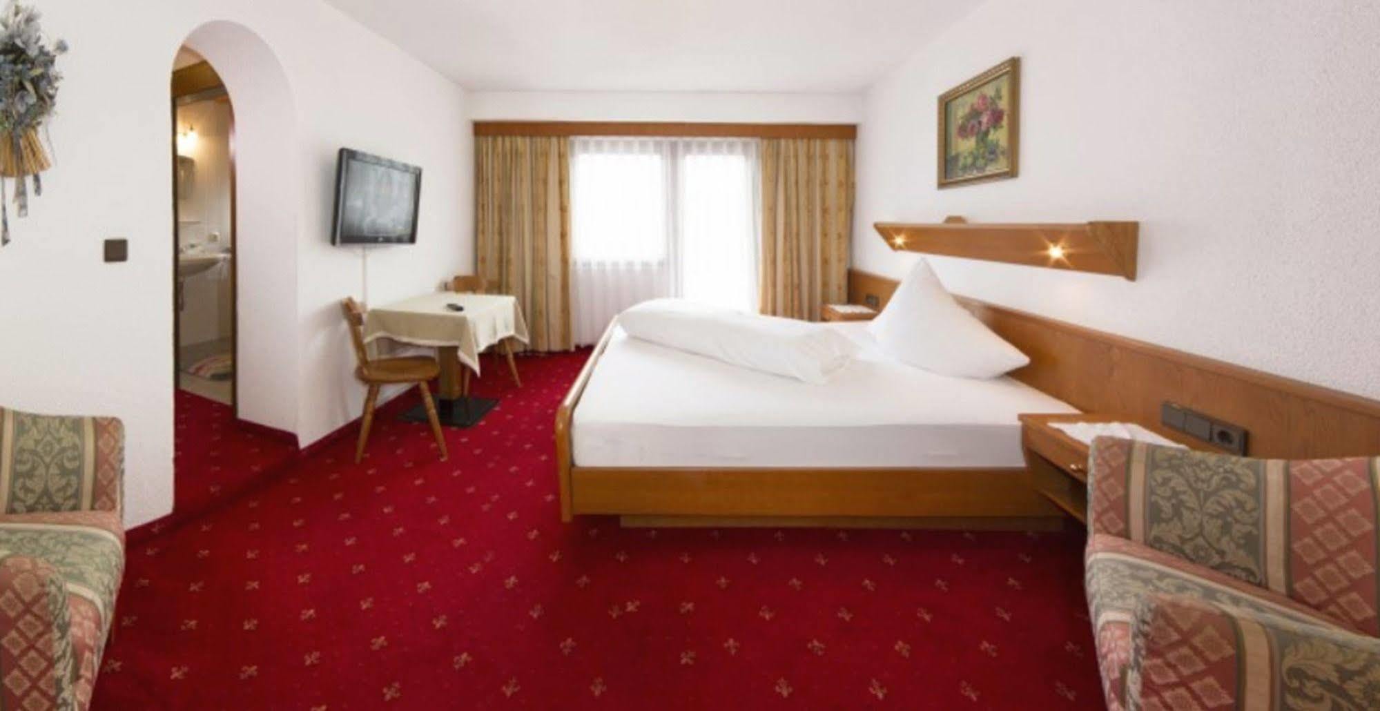 Hotel Neuwirt Mieming Dış mekan fotoğraf