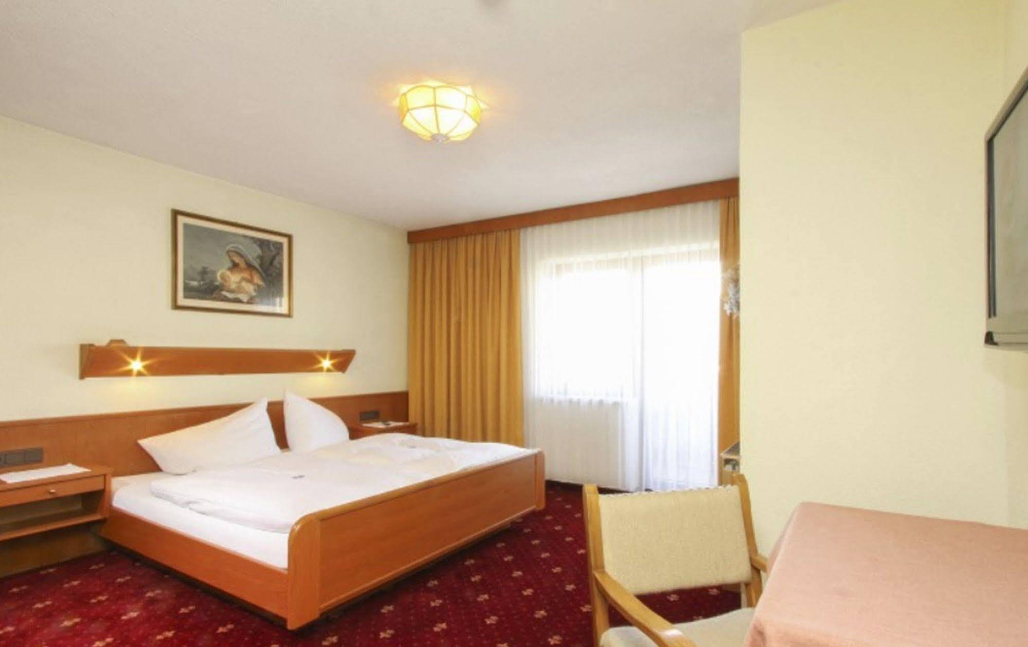 Hotel Neuwirt Mieming Dış mekan fotoğraf